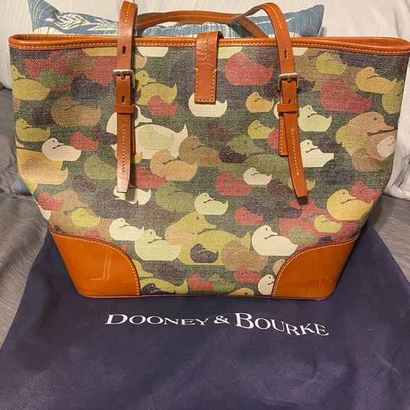 Dooney & Bourke Robertson Collection Dover Tote - Picture 3 of 16